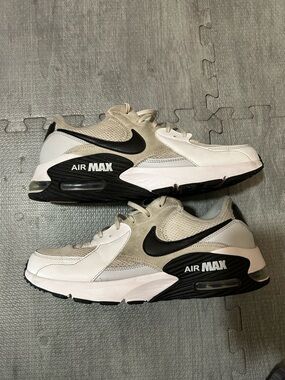 Nike Air Max Excee Men’s Size 12 Athletic shoes. (Read description)